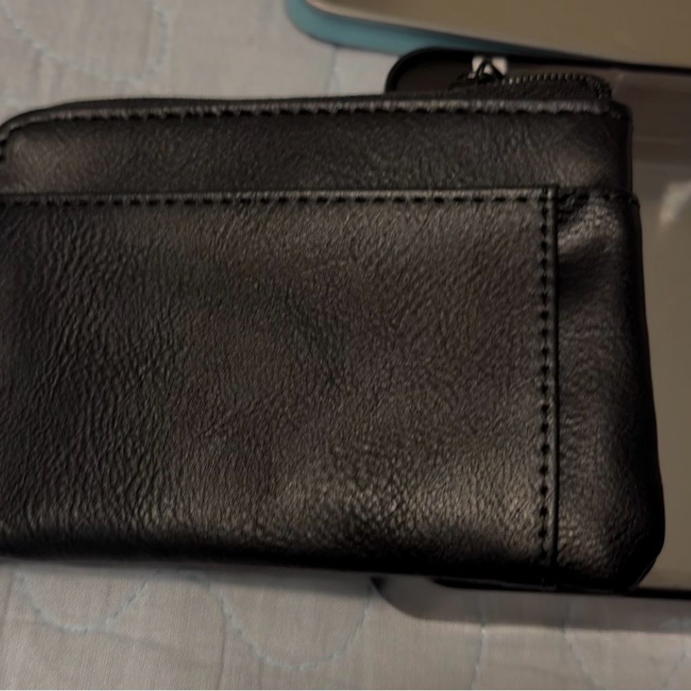 Men’s Billabong zipper bi-fold wallet, w/metal storage tin, blk and logo, NWT. - Picture 7 of 9
